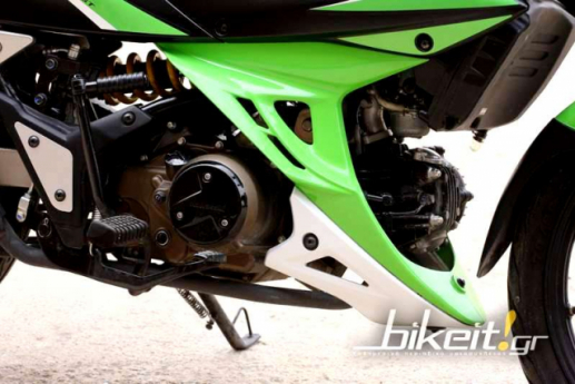 Kawasaki và mẫu xe số 125cc độc chiêu ngầu hơn hàng tá xe côn tay hiện nay