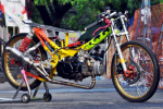Honda Wave RSX phong cách Drag Bike lạ lẫm
