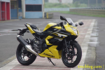 Kawasaki giới thiệu sportbike Ninja RR Mono 250cc