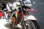 Nakedbike 150cc Yamaha V-ixion độ thanh lịch