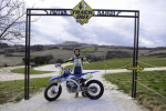 Valentino Rossi trổ tài cùng mẫu môtô địa hình YZ450F 2014