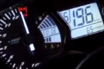 Yamaha R25 đạt vận tốc tối đa gần 200 km/h