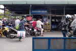 Nhân viên thu tiền tùy tiện tại bãi giữ xe sân bay Tân Sơn Nhất