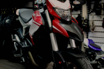 Ducati Hyperstrada lung linh khoe sắc