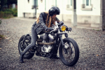 Harley-Davidson Sportster XL883 mạnh mẽ với phong cách Cafe Racer