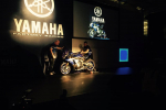 Yamaha ra mắt bản R1 2015 phiên bản đua