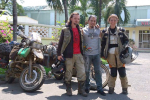 Cặp đôi bán tài sản đi phượt bằng môtô quanh thế giới bị trộm xe tại Đà Nẵng