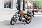 Cận cảnh Kawasaki Estrella 250 có giá mềm tại Hà Nội