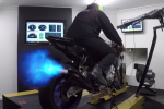 [Clip] Yamaha R1M gắn pô Akrapovic 2015