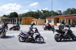 Gymkhana môn thể thao biểu diễn xe máy dành cho giới trẻ Việt