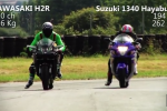 Kawasaki Ninja H2R so tài với Hayabusa kẻ 8 lạng người nửa cân