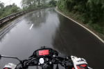 DỒN SỐ - kỹ năng chạy xe côn tay giúp bạn an toàn lúc trời mưa