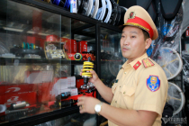 Nhiều cơ sở bán đồ độ chế xe máy ở Quảng Nam bị kiểm tra