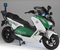 BMW giới thiệu loạt moto dành cho cảnh sát