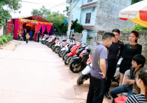 Gần 20 chiếc Honda SH đi rước dâu ở Thái Nguyên