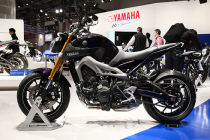 Cận cảnh Yamaha MT-09 và MT-09 SR ở Tokyo Motor Show 2013
