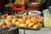 Những quán bánh rán ngon nổi tiếng ở Hà Nội