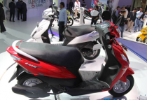 Suzuki ra mắt xe Scooter cỡ nhỏ mới mang tên Let's