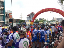 Ngắm dàn siêu moto dẫn đoàn đua xe đạp tại Sài Gòn