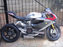 Ducati 1199 hận đời đen bạc