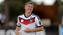 M.U quyết tâm chiêu mộ Schweinsteiger bằng mọi giá !