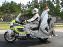 The Retriever xe môtô cứu hộ xe hơi độc đáo