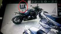 [Clip] Kawasaki Z1000 bị tháo trộm trợ lực chưa tới 2 phút