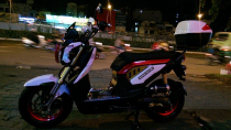 Honda Zoomer X độ sắc nét trong đêm