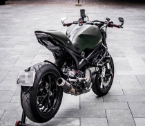 Ducati Monster 796 độ siêu ngầu với phong cách nhà binh