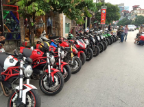Hàng chục siêu mô tô Ducati và Kawasaki hai miền hội tụ