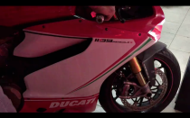 Ducati Panigale 1199 test pô Austin Racing âm thanh khủng khiếp