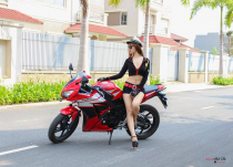 Honda CBR150R 2015 đọ dáng cùng mẫu teen xinh đẹp