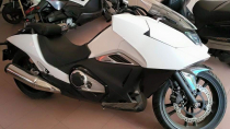 Showroom Moto Ken cần bán : Honda MN4 2015