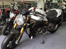 Motor Ken: xe cũ Ducati Monster 1200 date 2015 trắng tinh khiết