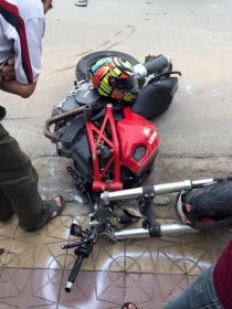 Ducati Monster 795 tiếp tục ''gãy cổ'' tại Vĩnh Phúc