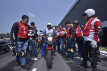 Hàng trăm xe PKL hội tụ tại trường đua Sepang trong hành trình Honda Châu Á “Honda Asian Journey”