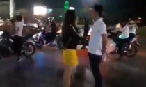 Hàng chục chiếc Winner 150 nẹt pô ' tỏ tình cầu hôn ' ở quảng trường Quy Nhơn