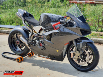 Ducati Panigale V4 độ hoàn thiện trong diện mạo full áo Carbon