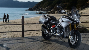 Aprilia Caponord 1200 2014 chiếc xe môtô hoàn hảo