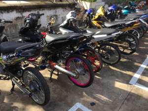 CSGT Tiền Giang tóm gọn 50 nam nữ chuẩn bị đua xe, thủ sẵn mã tấu