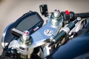 Ducati 1098 độ Cafe Racer với biệt danh 'Góa phụ đen'