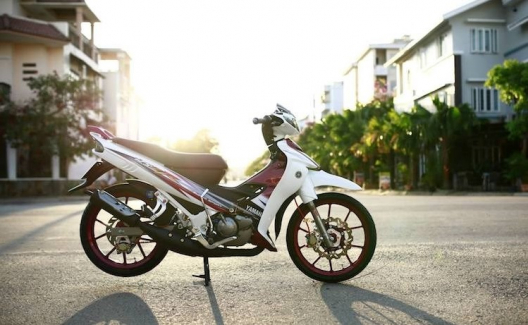 Yamaha Z125 độ đầy ấn tượng và cực chất tại Sài Thành