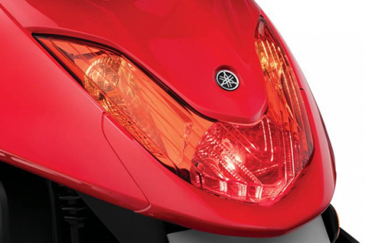 Yamaha ra mắt xe tay ga xăng pha điện hoàn toàn mới, chốt giá 22 triệu!