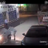 [Clip] Lừa kẻ cướp lên xe rồi chở vào trụ sở cảnh sát