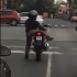 [Clip] Chân ngắn thì đã sao...vẫn chạy môtô như thường !!!