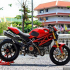 Ducati Monster 796 quái vật một giò bên hàng hiệu