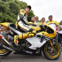 Valentino Rossi cùng chiếc Yamaha YZR M1 màu vàng đặc biệt